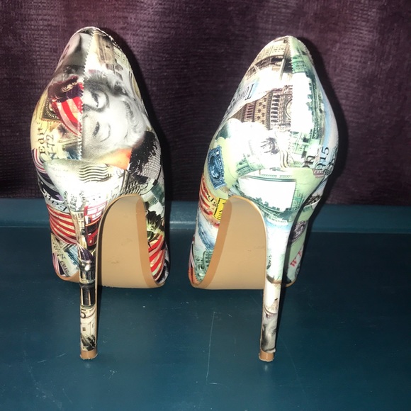 Cityscape Stiletto Heels - Picture 3 of 3